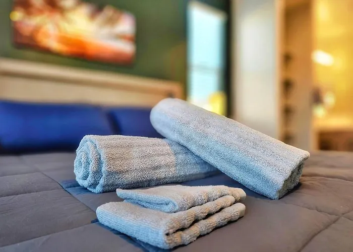 Desert Oasis Retreat , Heated Pool , Pet Friendly! Litchfield Park