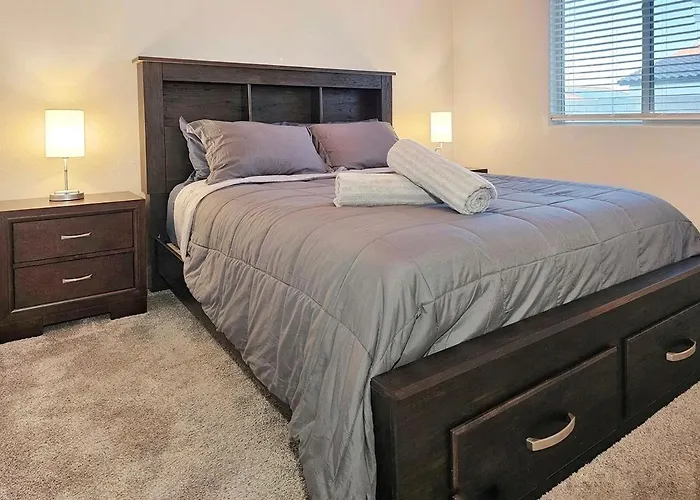 Desert Oasis Retreat , Heated Pool , Pet Friendly! Dom wakacyjny *