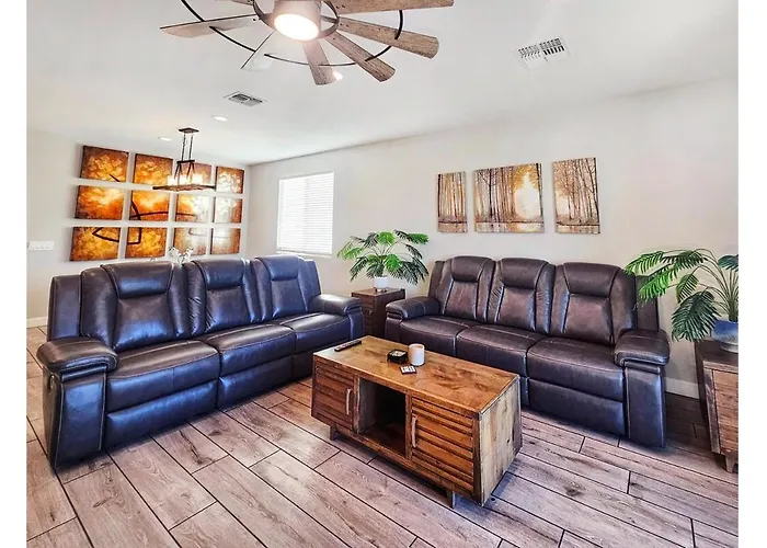 Desert Oasis Retreat , Heated Pool , Pet Friendly! * Litchfield Park