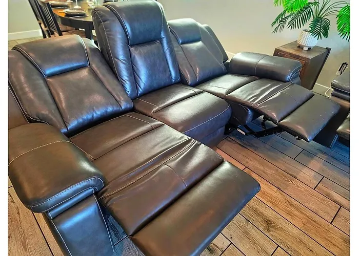 Dom wakacyjny Desert Oasis Retreat , Heated Pool , Pet Friendly!